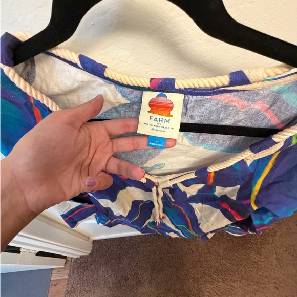 FARM Rio Multicolor V-Neck Top - Picture 3 of 3